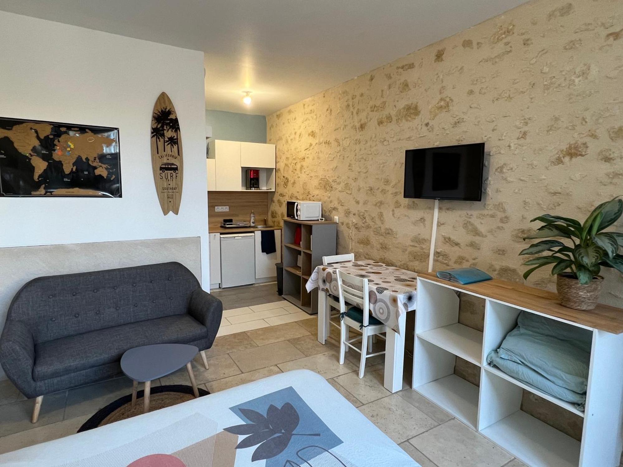Guest House De Celine Et Benoit Rivarennes  Buitenkant foto